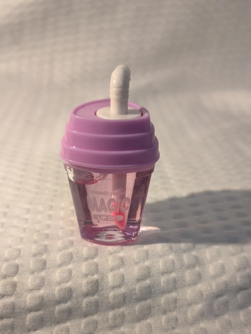 Magic Lip Oil Cup Shaped Lip Gloss -
